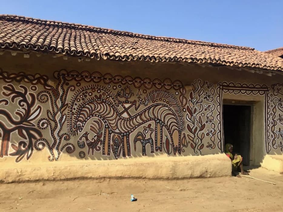 Sohrai painting from Hazaribagh. These kinds of murials are common and unique to the region of Hazaribag. Source - Google Photos